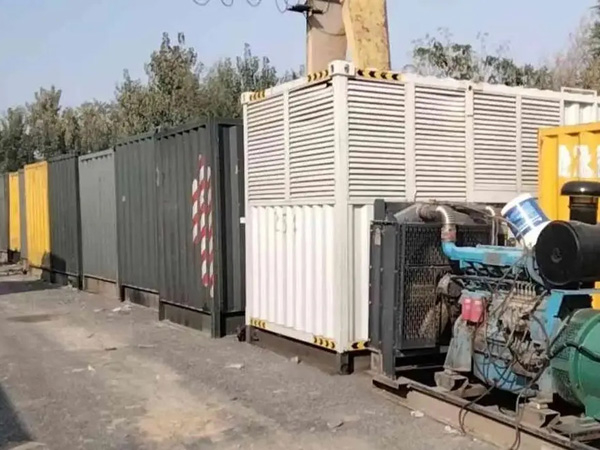 福泉200KW柴油发电机机组每小时油耗是多少？