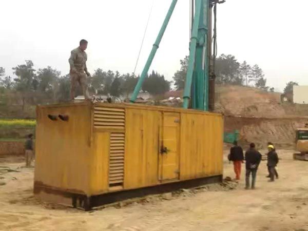 福泉如何判断水冷式机油散热器密封件是否需要更换？